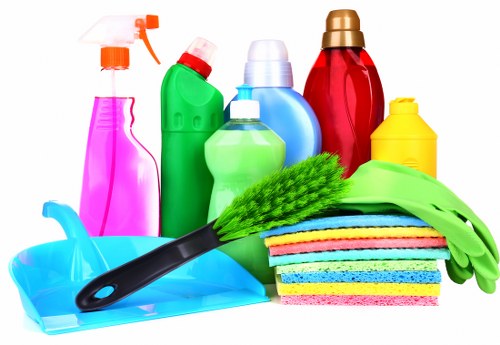 Waste handling and disposal guidance for cleaning services