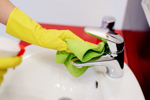 Local cleaning support for apartments and family homes in Canary Wharf