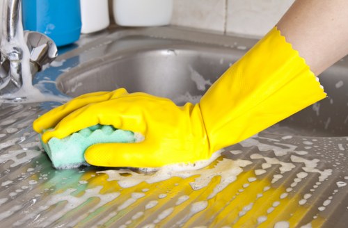 Bathroom deep cleaning in a Canarywharf property