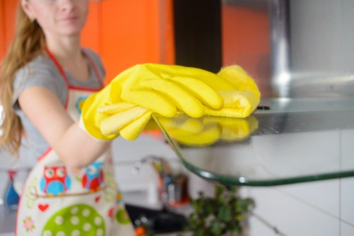 One-time kitchen and bathroom cleaning service in a Canary Wharf flat